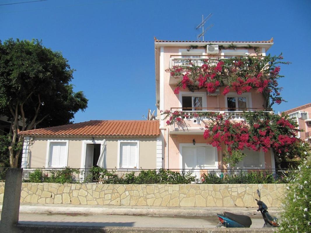 Theodora Studios & Apartments Skala  Buitenkant foto