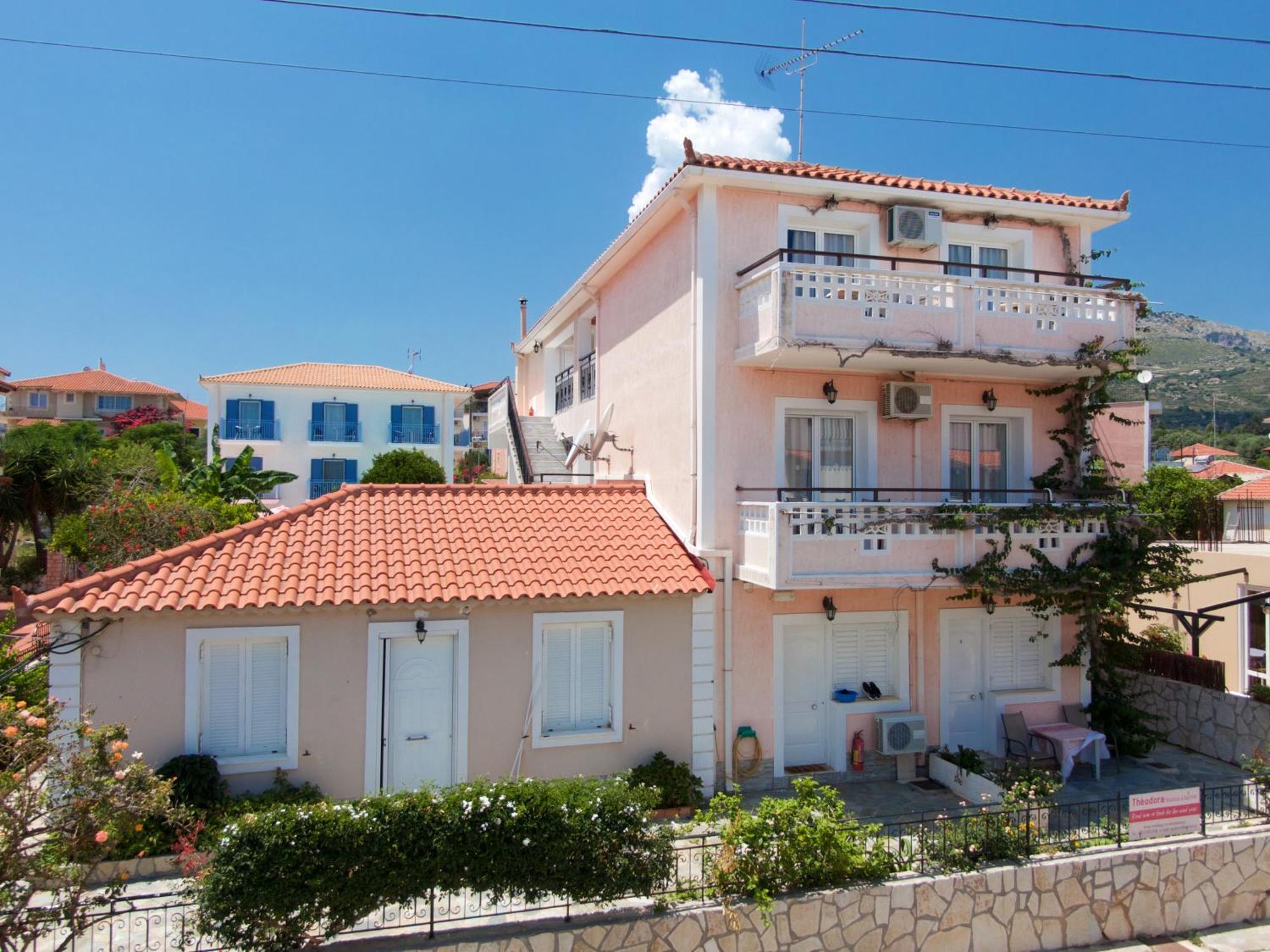 Theodora Studios & Apartments Skala  Buitenkant foto